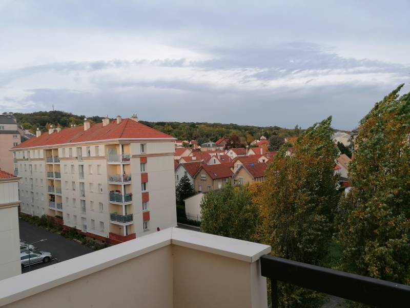 a vendre T3/F3 à sannois centre ville séjour cathédral