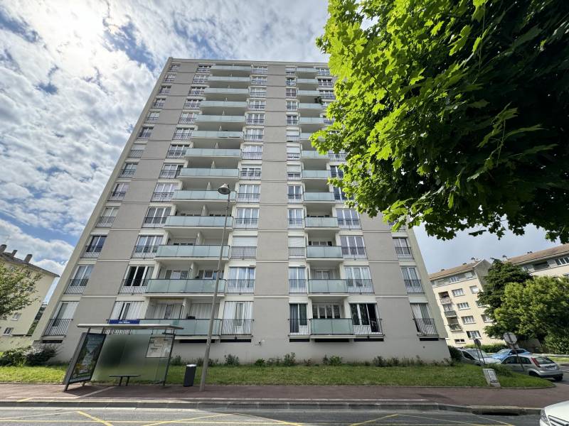 La résidence est ravalée à franconville 95130